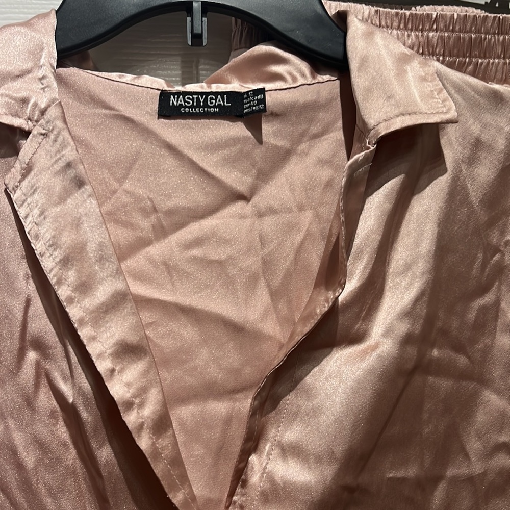 NWOT Nasty Gal Lace Trim Shirt and Shorts Pajama Set - Picture 3 of 4